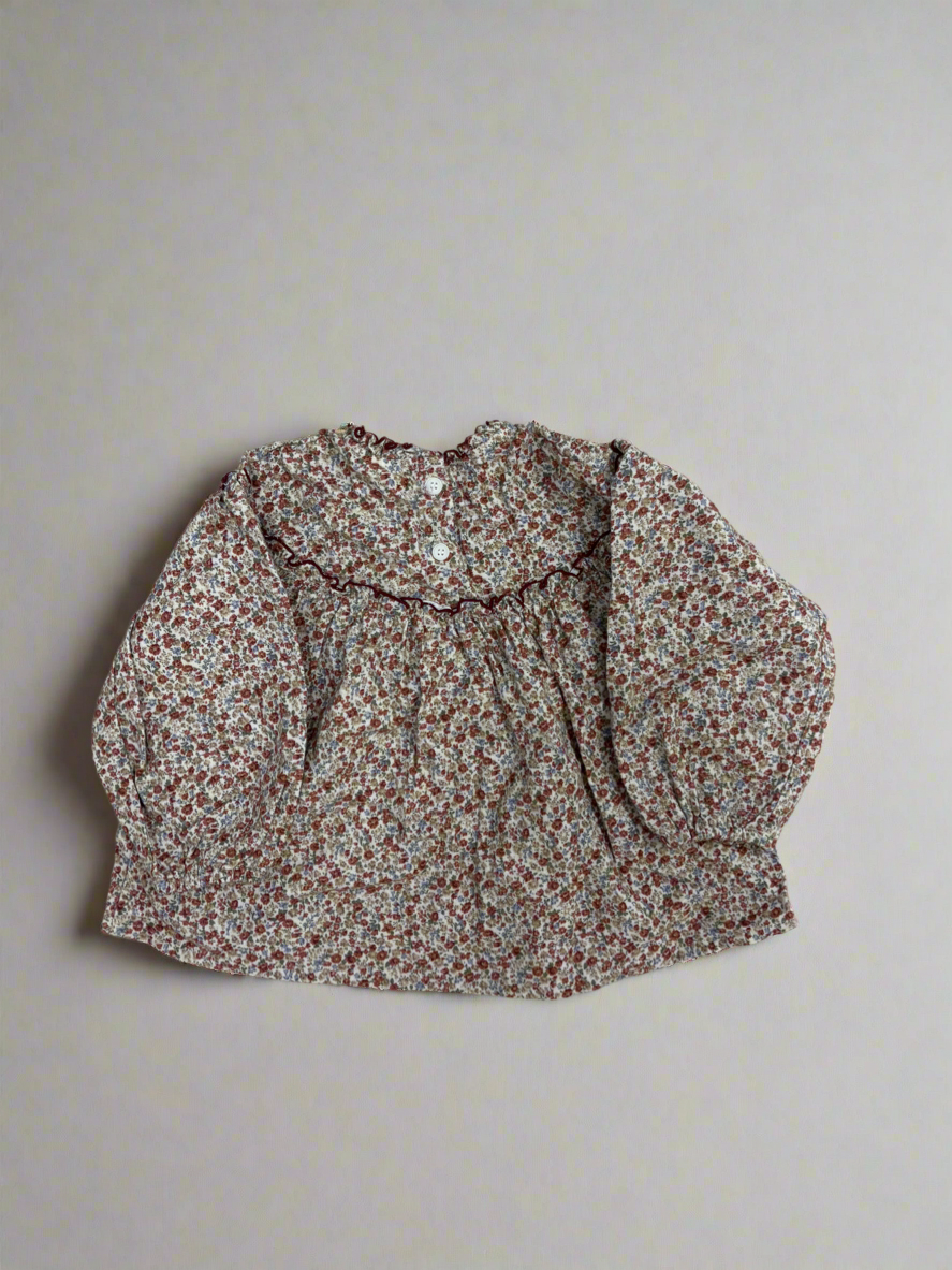 Shirring floral blouse