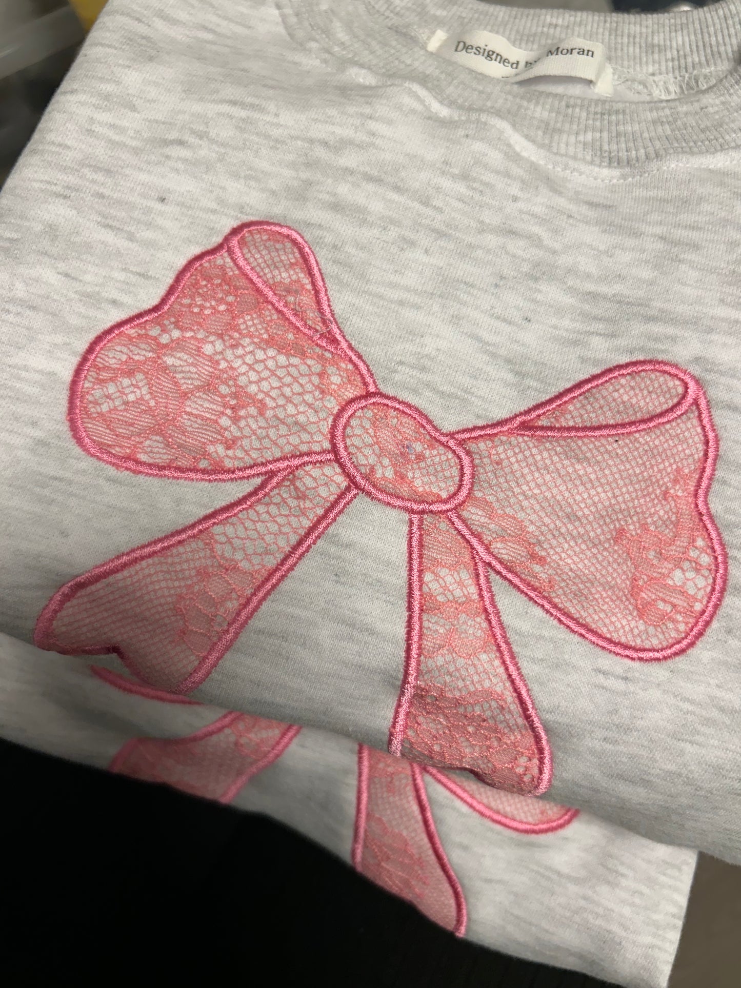 Bow sweatshirt